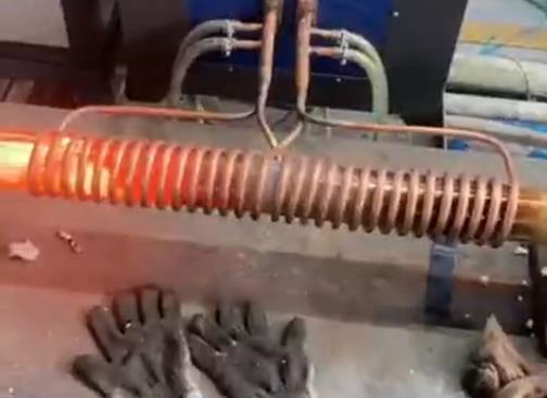 大功率中频污污污草莓视频成人加热设备:大型壁厚钢管热处理的理想之选(图4) 大功率中频污污污草莓视频成人加热设备:大型壁厚钢管热处理的理想之选(图4)