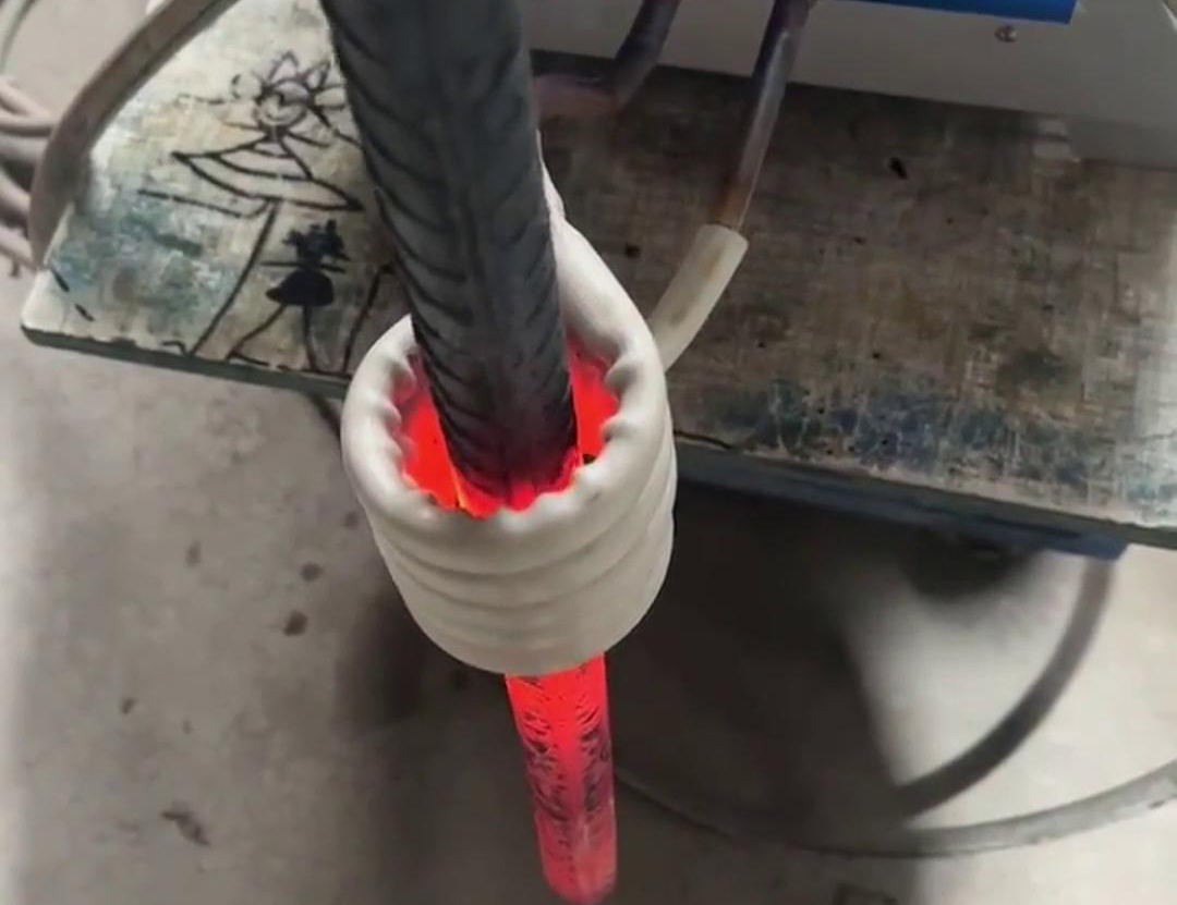 高频污污污草莓视频成人加热设备在局部退火中的应用优势和热弯工艺中的创新应用(图1) 高频污污污草莓视频成人加热设备在局部退火中的应用优势和热弯工艺中的创新应用(图1)