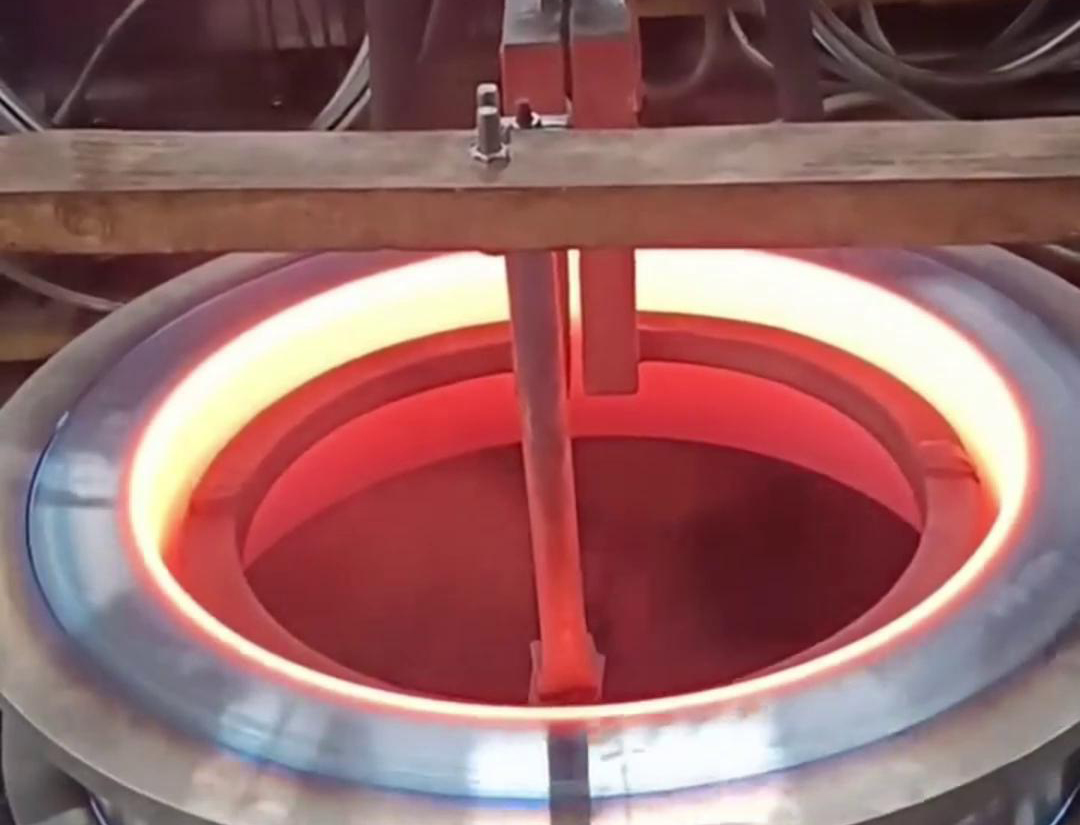 中频表面淬火是一种高效、环保、易于控制的热处理工艺(图4)