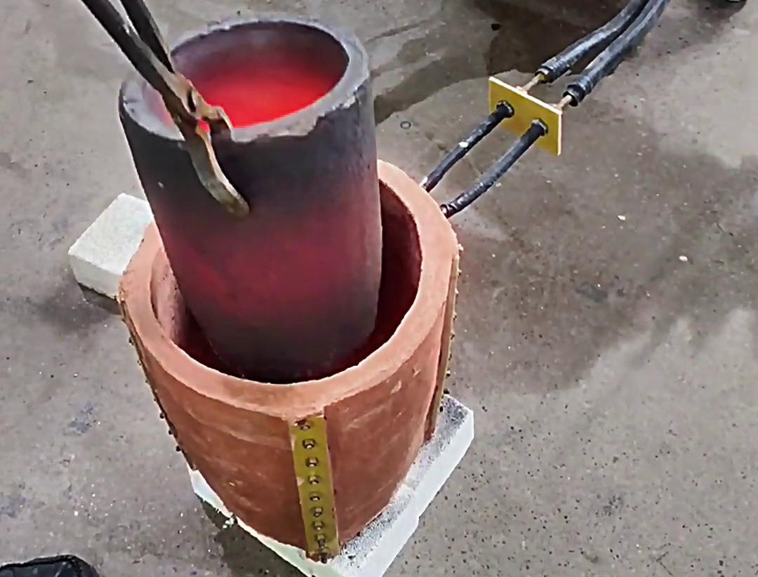 简易中高频熔炼炉：便捷与高效的熔炼新选择(图1)